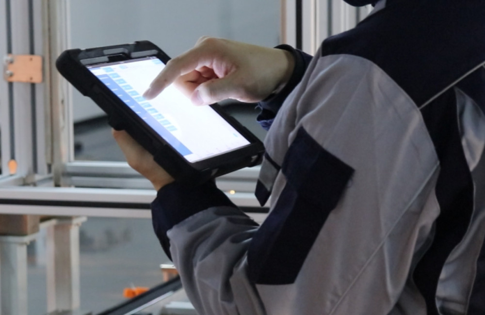 汽车焊点打磨VS硅胶耳机合模线打磨