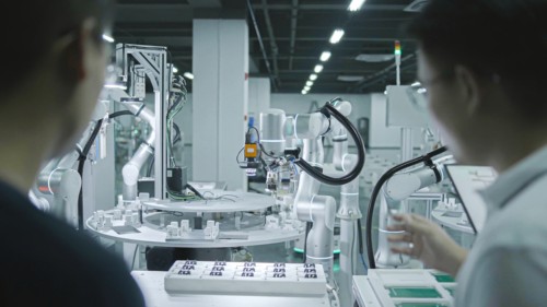 Flexiv Makes First Foray into Japan at iREX 2025